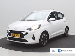 Hyundai i10 1.0 Comfort Smart 5-zits / Navigatie / Cruise Control / LMV / 5-Persoons / Airco / Stoelverwarming voor / Stuurwiel verwarming / Parkeersensoren achter / Achteruitrijcamera / Apple CarPlay & Android Auto / Fabrieksgarantie tot 26-05-2030 /
