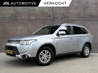 Mitsubishi Outlander 2.0 PHEV Business Edition | Trekhaak | Dealer onderhouden | Navigatie | Climate control |