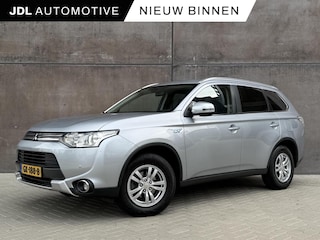Mitsubishi Outlander 2.0 PHEV Business Edition | Trekhaak | Dealer onderhouden | Navigatie | Climate control |