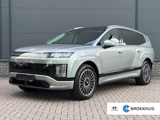 Hyundai Ioniq 9 Lounge AWD 6p. 110.3 kWh / Voor-achter stoelverwarming / Voor-achter stoelverkoeling / BOSE geluidsysteem / Warmtepomp / Elektrisch verstelbare voorstoelen met geheugen / 360° camera / Dodehoekcamera / Panoramisch glazen dak / Verwarmd stuurwiel / Vehicle-to-Load / 800V snellaadsysteem /