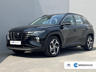 Hyundai Tucson 1.6 T-GDI PHEV Comfort 4WD / Fabrieksgarantie tot 07-2027 / Accu SoH 100 % / 1.350 kg trekgewicht / Navigatie / Stuur- & Stoelverwarming / Apple Carplay Android / 19" LM wielen /