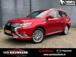 Mitsubishi Outlander 2.4 PHEV 240pk 4WD Automaat Instyle | Elektrisch glazen schuif-/kanteldak | Trekhaak 1500kg | Leer | Blindspot | Adaptieve Cruisecontrol |