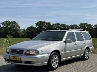 Volvo V70 2.4 170PK AUT CLASSIC BJ2000 7 PERS SPOIL STL VERW