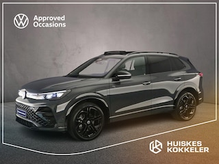 Volkswagen Tiguan 1.5 eHybrid R-Line Edition 272pk DSG Automaat, Trekhaak, Panoramadak, Lederen bekleding, Harman Kardon, 360 camera, Stoelverwarming, Stuurverwarming, Navigatie, App-connect, Matrix LED-koplampen