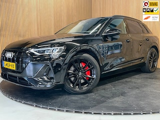 Audi e-Tron Quattro|BLACK EDITION|91% SOH|S-LINE|PANORAMADAK|1/2 LEDER|ACC|APPLE CARPLAY|STOELVERWARM.|MEMORY|NAP|NL-AUTO|