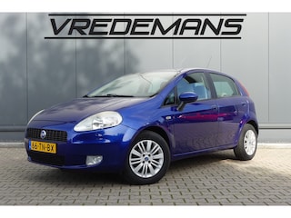 Fiat Punto Grande 1.4-16V Emotion
