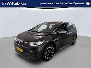 Volkswagen ID.3 First Plus 58 kWh 204pk / Navigatie / Matrix LED / LM 19 inch / Camera Parkeersensoren / APP