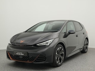 Cupra Born Essential 62 kWh | SOH 96% | LED | Adaptieve cruise control | Camera | Navigatie | 19 Inch velgen | Parkeersensoren | Spiegelpakket