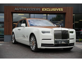 Rolls-Royce Phantom 6.7 V12 Starlight Headliner Rear Theatre Individual Rear Seats 22-Inch Polished Wheels