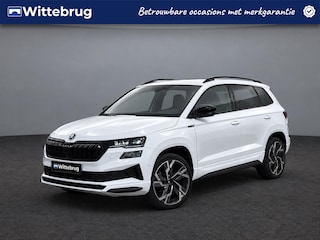Skoda Karoq 1.5 TSI 150pk ACT Sportline Business / Leder Verwarmbare stoelen vóór en achter / Virtual Cockpit / Panorama dak / Elec. Trekhaak / 19'' LMV