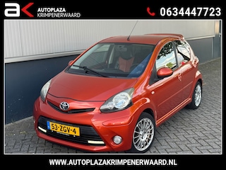 Toyota Aygo 1.0 VVT-i Dynamic Orange sportieve Leer Stoelverwarming