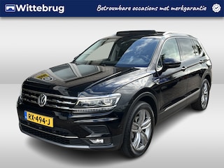 Volkswagen Tiguan 1.4 TSI Highline 7p. / AUTOMAAT/ PANO/ TREKHAAK/ 360 CAMERA/ LEDER/ MEMORY SEATS/ HEAD-UP/ DODE HOEK/ LED PLUS/ KEYLESS/ DIGITAL DASHBOARD/ STOELVERWARM./ KEYLESS/ ADAPT. CRUISE/ APP CONNECT/ NAVI/ CLIMA/ DAB