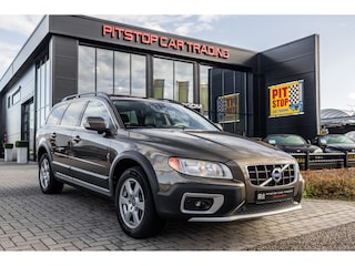 Volvo XC70 3.2 AWD, 243 PK, Schuifdak, Memory, Trekhaak, BLIS, Volleder!