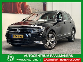 Volkswagen Tiguan 2.0 TSI 4MOTION HIGHLINE AUTOMAAT PANORAMADAK TREKHAAK NAVIGATIE ADAPTIVE CRUISE CONTROL SCHUIF/KANTELDAK APPLE CARPLAY/ANDROID RIJSTROOKSENSOREN 360 CAMERA  ZEER MOOI !!