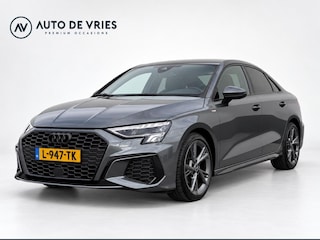Audi A3 Limousine 30 TFSI Automaat S Edition S-Line | Blackline | Carplay | Camera | Stoelverwarming