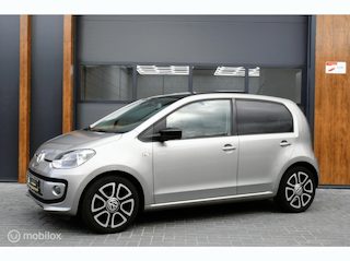 Volkswagen Up 1.0 high up! Cup Edition! PANO/AIRCO/NAVI