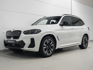 BMW iX3 80 kWh M-Sport | Panoramadak | ACC