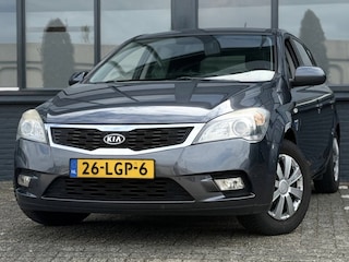 Kia Ceed cee'd 1.4 CVVT Seven |Airco |CruiseC |Navi |Nwe Apk