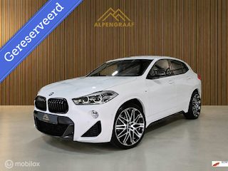 BMW X2 sDrive18i Executive M-Sport Oxigin