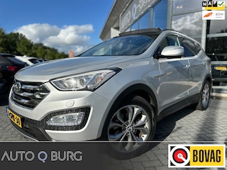 Hyundai Santa Fe 2.4i GDI 4WD| Automaat | Panorama | Trekhaak | Keyless | Memory | PDC | Climate | Cruise | Airco | Navi | ORG NL|
