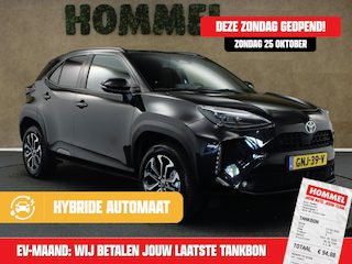 Toyota Yaris Cross 1.5 Hybrid 130 Dynamic - 17 INCH LICHT METALEN VELGEN MET MICHELIN CROSS CLIMATE BANDEN - NAVIGATIE - PARKEERSENSOREN VOOR/ ACHTER - CLIMATE CONTROL - CAMERA - VOORSTOELEN VERWARMD - KEYLESS ENTRY/ START - DODEHOEK DETECTIE - DRAADLOZE TELEFOONLADER - STUUR/ VOORRUIT VERWARMD