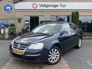 Volkswagen Jetta 2.0 FSI Comfortline | Trekhaak | PDC | Navi