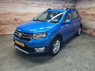 Dacia Sandero 0.9 Tce 90pk Stepway Lauréate Trekhaak 1e eign! I.Z.G.S