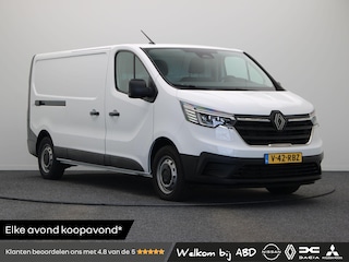 Renault Trafic 2.0 Blue dCi 110pk T30 L2H1 Comfort | Laadruimtepakket | Achteruitrijcamera | Vierseizoensbanden |