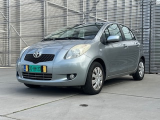 Toyota Yaris 1.3 VVTI SOL AIRCO LAGE KM  !! 1e EIGENAAR !!