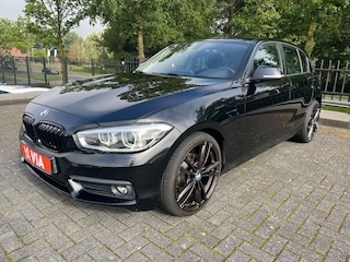 BMW 118i | 136PK | Black edition | Advantage | Trekhaak | PDC | Climate | Stoelverw. | ACC