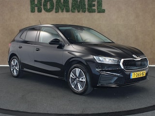 Skoda Fabia 1.0 TSI Ambition - ORIGINEEL NEDERLANDSE AUTO - AIRCO - APPLE CARPLAY/ ANDROID AUTO - PARKEERSENSOREN ACHTER - CRUISE CONTROL - 4 X ELEKTRISCHE RAMEN - BUITENSPIEGELS ELEKTRISCH VERSTELBAAR EN VERWARMBAAR - LAGE KILOMETERSTAND