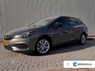 Opel Astra Sports Tourer 1.2 Business Edition | Trekhaak | Stoel/Stuurverwarming | Navigatie | Camera | Cruise Control | | DAB ontvanger | Dakrails | Electronic climate controle