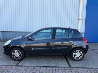 Renault Clio 1.6-16V Dynamique S