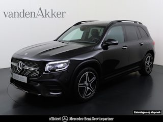 Mercedes-Benz GLB 180 AMG 7-pers. // Trekhaak // Panoramadak // Memory // Keyless // Carplay // MultiBeam LED // Nightpakket // Sfeerverlichting