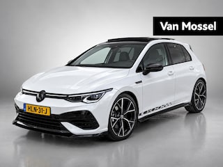 Volkswagen Golf 1.5 eTSI R-Line Business | Automaat | Panoramadak | 19 Inch Velgen | Black Style | Stoel/ Stuurverwarming | Achteruitrijcamera | Apple CarPlay/ Android Auto | Full-LED |
