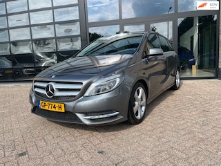Mercedes-Benz B-klasse 180 Prestige, Dealer onderhouden