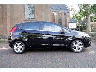 Ford Fiesta 1.6 120pk 5D Titanium