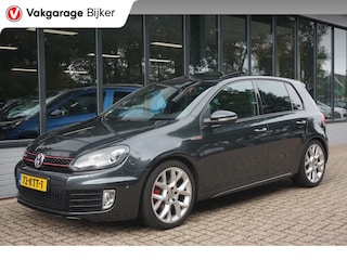 Volkswagen Golf 2.0 GTI afneembare trekhaak/Navi/Schuifkanteldak!