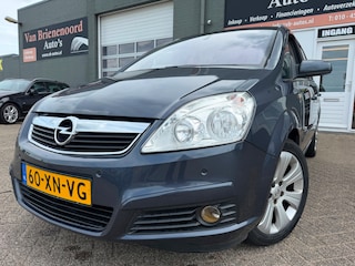 Opel Zafira 2.2 Executive 7 pers. MOTORSTORING !!! met trekhaak en navigatie en cruise controle en airco