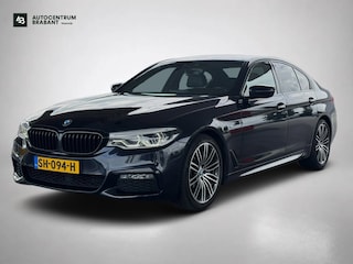 BMW 530i High Executive (NL-auto, Dealer OndH, Navi, StoelV, Harman/Kardon, Camera, Head-up, Comfort Stoelen, Etc)