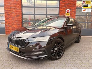 Skoda Octavia Combi 1.5 e-TSI Sportline Bns| Schuifdak | Trekhaak | Headup display | Keyless