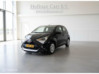 Toyota Aygo 1.0 VVT-i x-joy | Camera | 12/2021 | Zwart | 122.671 km