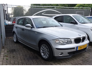 BMW 116i High Executive, keurige auto!