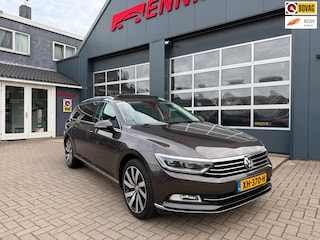 Volkswagen Passat Variant 1.4 TSI ACT Highline Business R / Pano / Massage / Camera / Sportleder / Trekhaak / Zeer mooie auto !