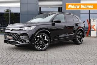 Volkswagen Tiguan 1.5 eTSI DSG R-Line Black st 150pk /Panodak/ 360gr. camera/20 Inch LM/Matrix LED/Trekh wegkl/Navi