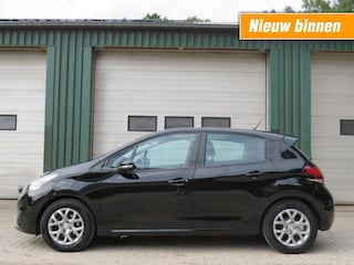 Peugeot 208 1.2 PURET. BLUE LION