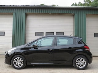 Peugeot 208 1.2 PURET. BLUE LION