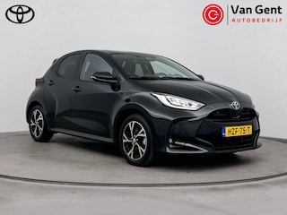 Toyota Yaris 1.5 Hybrid 115 Dynamic | Apple Carplay / Android Auto | Dodehoek detectie | Parkeersensoren voor/achter | Stoel-/stuurverwarming | Adaptive Cruise | Clima | Keyless | Camera | 16 inch