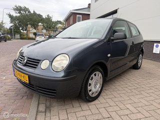 Volkswagen Polo 1.4-16V AUTOMAAT/ AIRCO