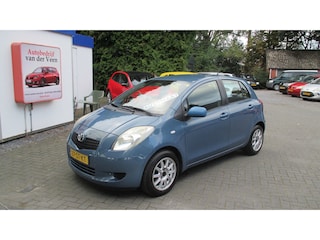 Toyota Yaris 1.3 VVTi Sol MMT